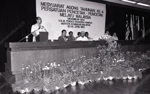 KL03_09012015_PERSATUAN_PENCETAK