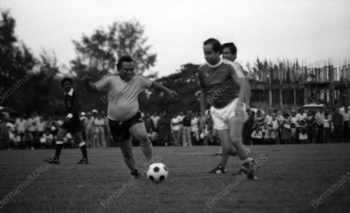 KL03_09032015_PERSAHABATAN