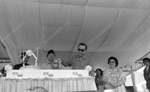 KL03_09032015_PESTA