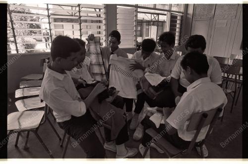 KL03_090490_ZALEHAISMAILSAMPAIBANTUAN