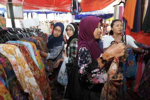 BAZAR RAMADAN JALAN TAR