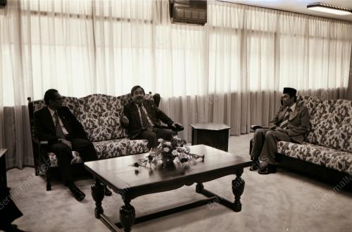 DATUK SHARIFF AHMAD