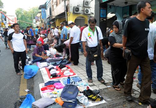 KL03_10012016_PASAR_KARAT