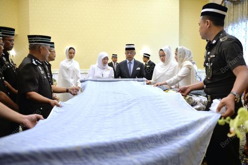 KL03_10062019_KAIN_TENUN_BN201906081571-4