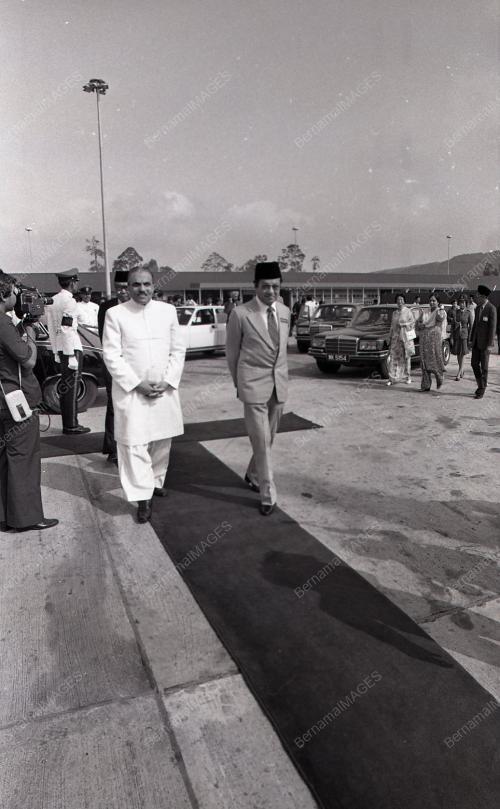 PRESIDEN PAKISTAN JENERAL MUHAMMAD ZIA