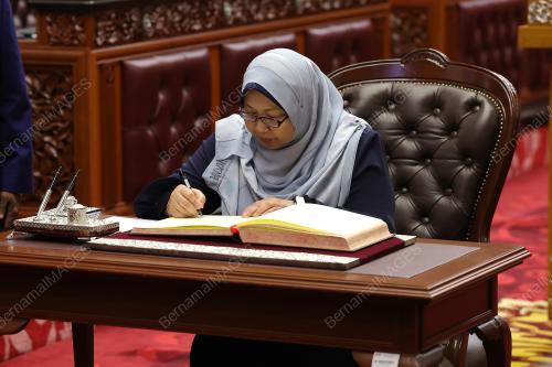 FUZIAH SALLEH