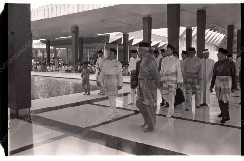 AGONG SEMBAHYANG JUMAAT DI MASJID NEGARA