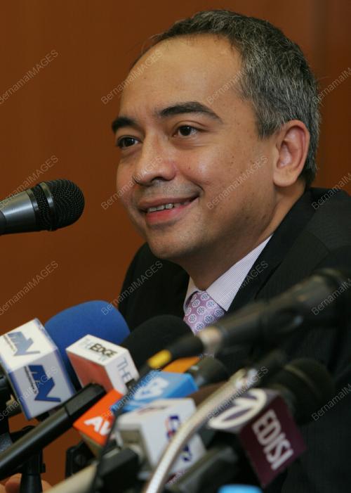 NAZIR RAZAK