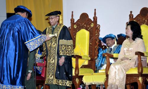KL03_11102012_AGONG_CANSELOR