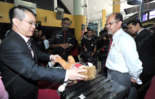 KL03_11102013_PECIPTA