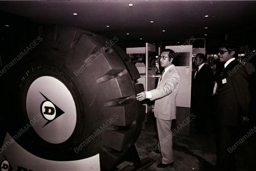 DATUK SERI DR. MAHATHIR BIN MOHAMAD