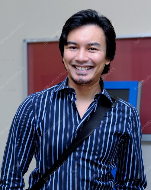 KL03_12012012_ANUAR_ZAIN