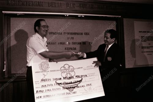 PENYAMPAIAN CEK