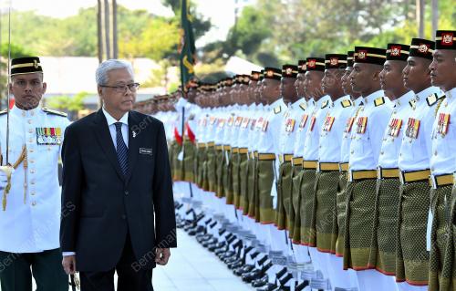 DATUK SERI ISMAIL SABRI YAAKOB