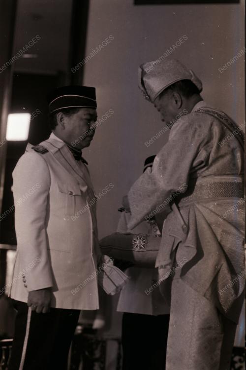 SULTAN SALAHUDDIN ABDUL AZIZ SHAH