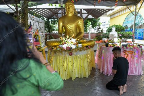 HARI WESAK 2025