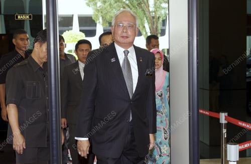 KL03_12062014_PM_PARLIMEN