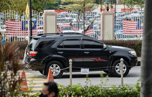 DATUK SERI NAJIB TUN RAZAK