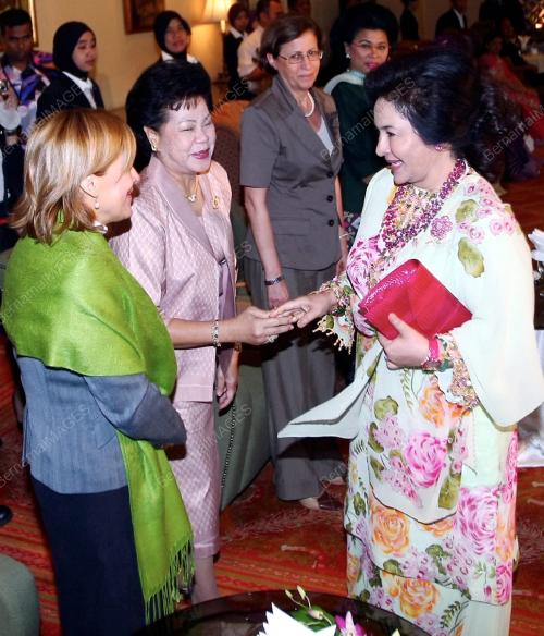 ROSMAH MANSOR