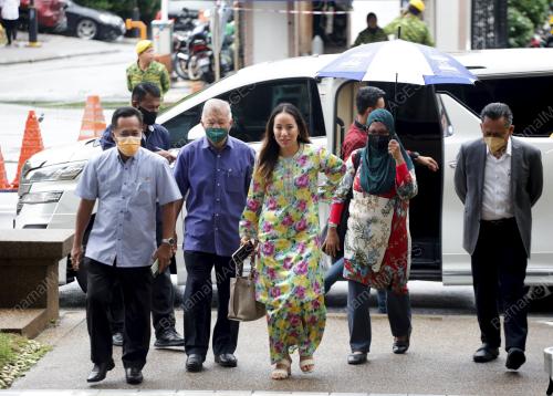 NOORYANA NAJWA NAJIB