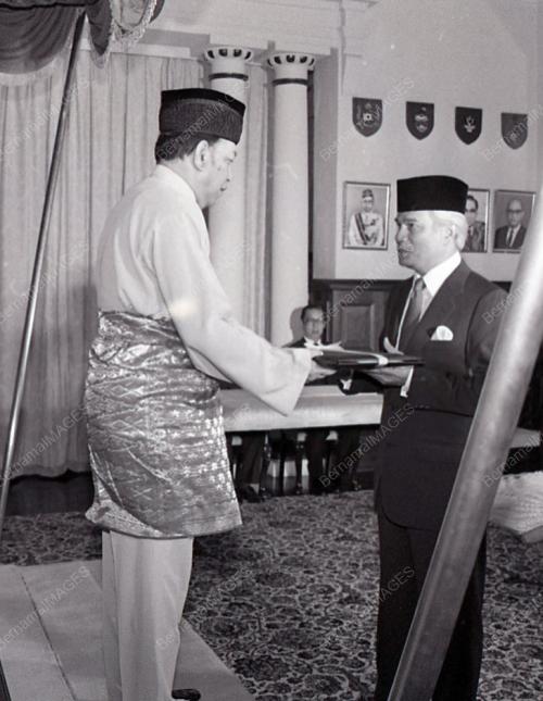SULTAN AZLAN SHAH