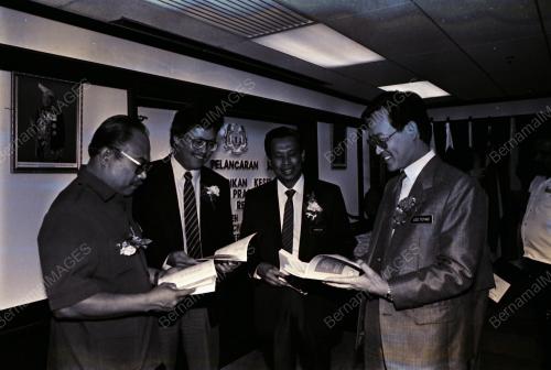 DATUK DR LEO MICHAEL TOYAD