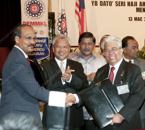 AHMAD HUSNI