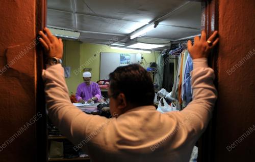 KL03_13072014_BAJU_MELAYU