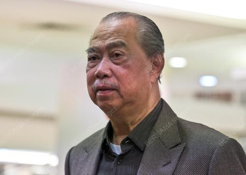 TAN SRI MUHYIDDIN YASSIN