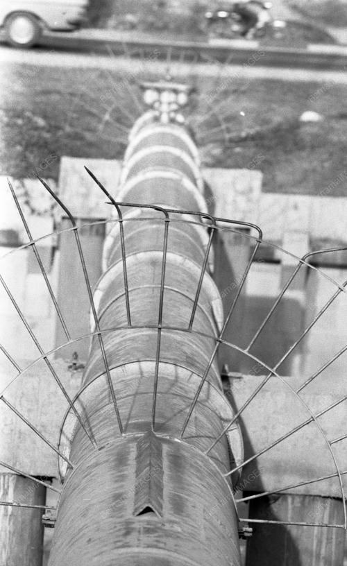 KL03_13081984_GELUNG_AIR