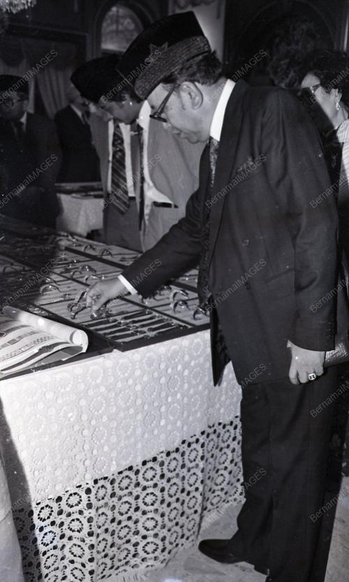 PAMERAN JAM
