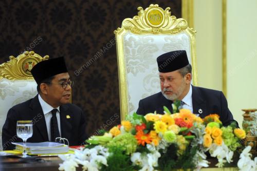 KL03_13102016_RAJA_MESYUARAT