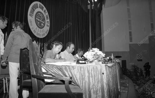 KL03_14012015_SIDANG_AGONG_MIC