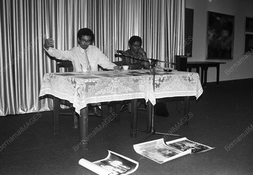 KL03_14021985_PAMERAN_SENI