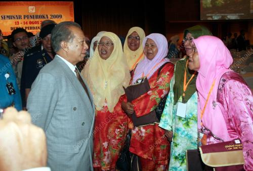 MOHD YUSOF NOOR