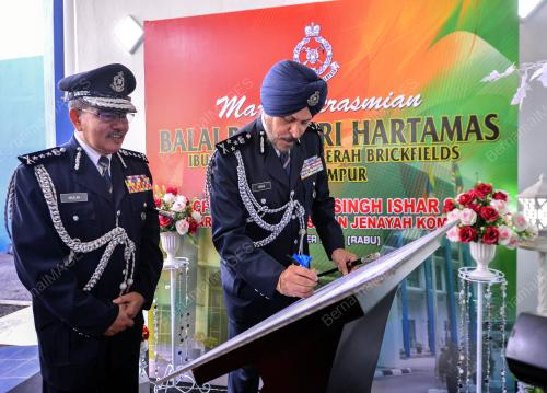 KL03_14112018_BALAI_BN201811133551