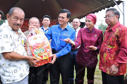 KL03_15012012_SUMBANGAN