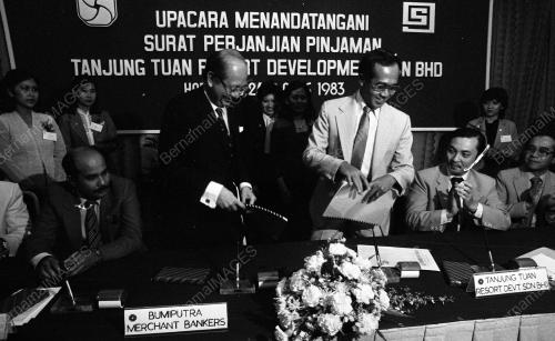 KL03_15012015_PINJAMAN