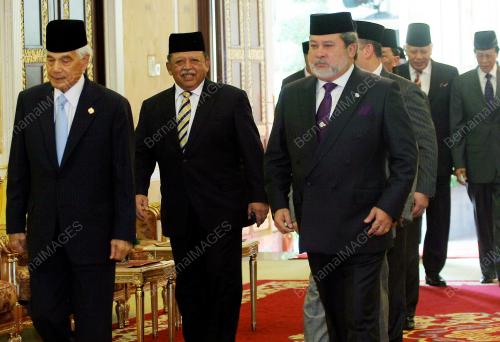 MESYUARAT MAJLIS RAJA RAJA