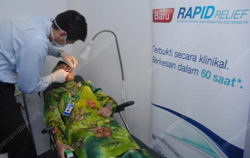 PEMERIKSAAN GIGI SENSODYNE BERGERAK