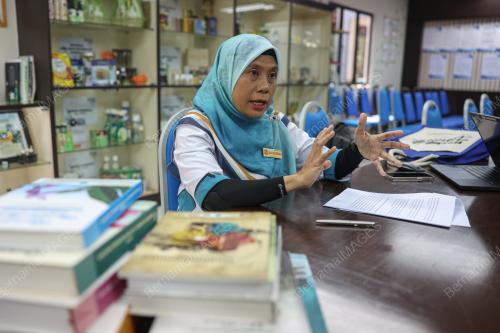 DR FADZUREENA JAMALUDIN