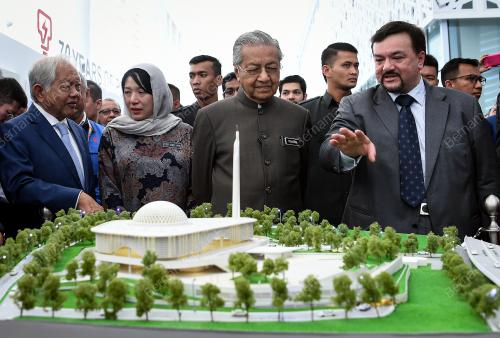 TUN DR MAHATHIR MOHAMAD