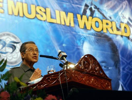 TUN MAHATHIR MOHAMAD