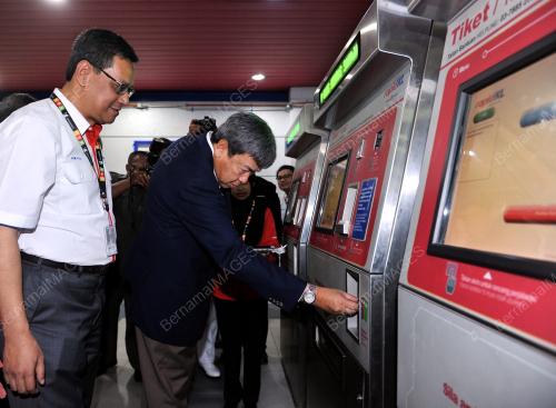 KL03_16042015_LRT
