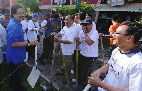 KL03_16042017_JOHARI
