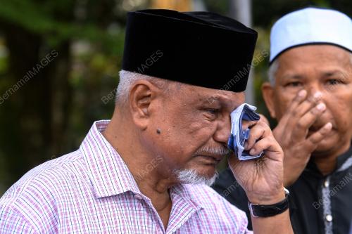 KL03_16052018_MASJID_BN201805158623