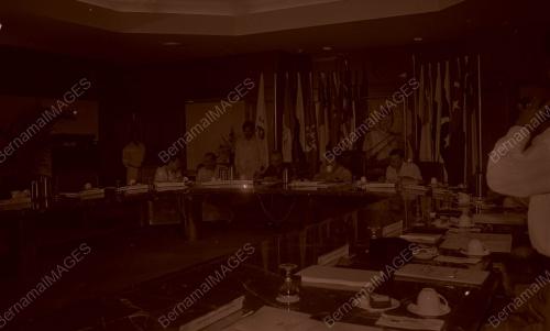 KL03_160690_MESYUARAT
