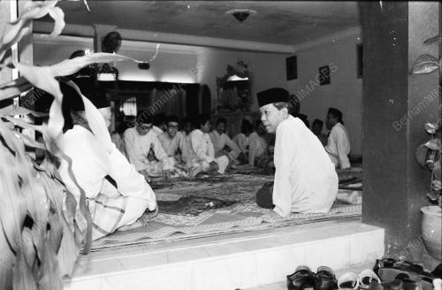 BERBUKA