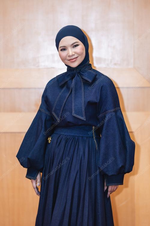 AINA ABDUL