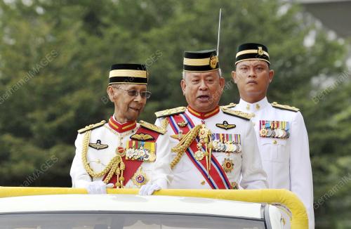 KL03_16112016_AGONG_ATM
